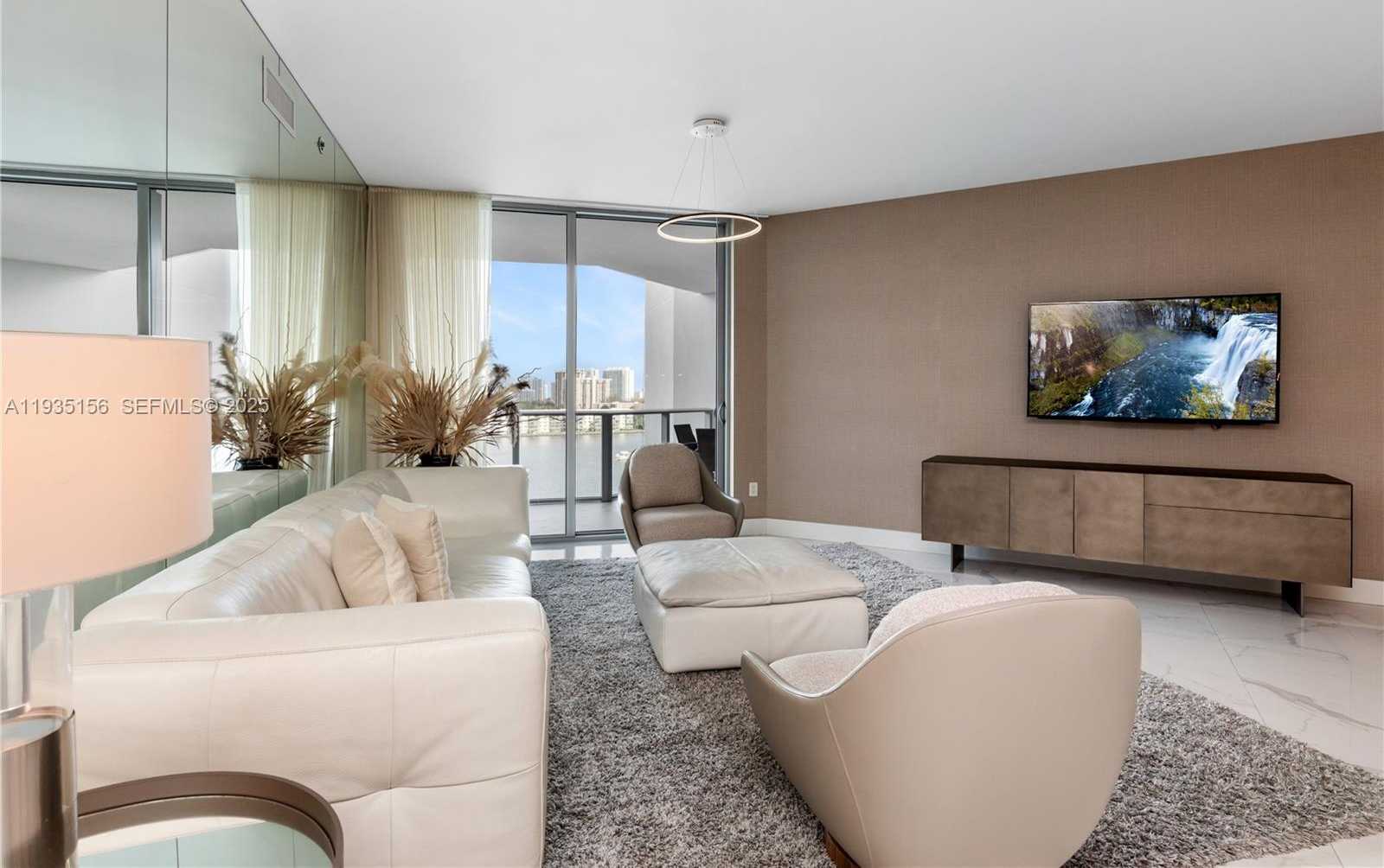 Small Image of 17301 NORTH EAST BISCAYNE BLVD #908, North Miami Beach Number 7