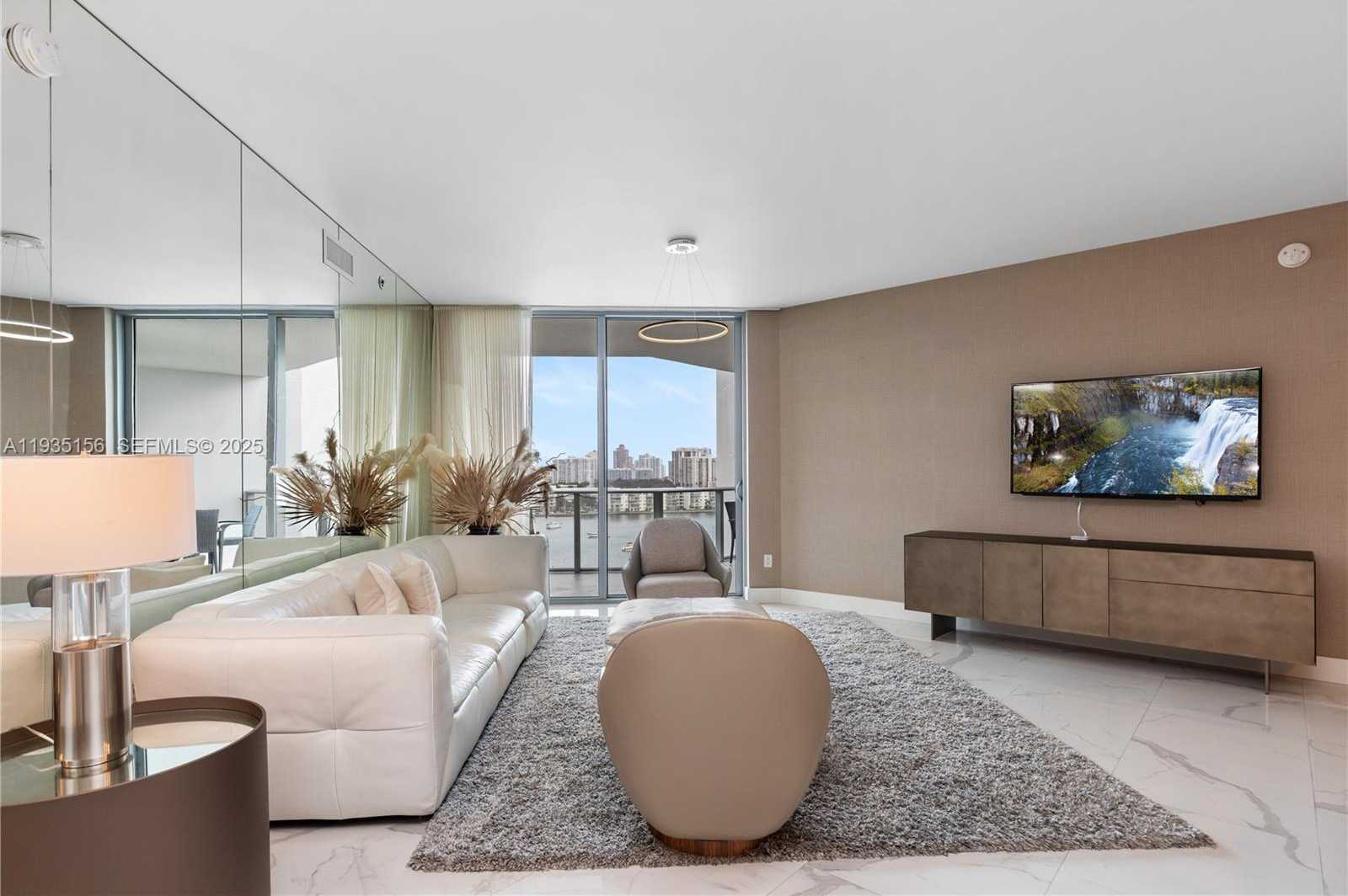 Small Image of 17301 NORTH EAST BISCAYNE BLVD #908, North Miami Beach Number 8