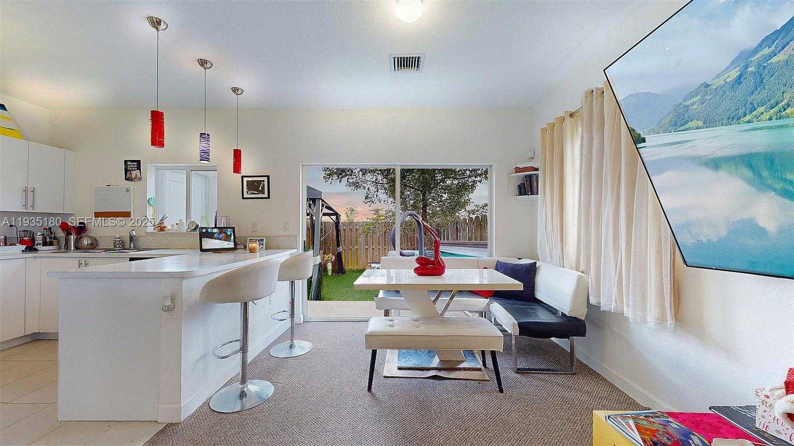 Small Image of 1240 NORTH WEST 3RD LN, Florida City Number 16