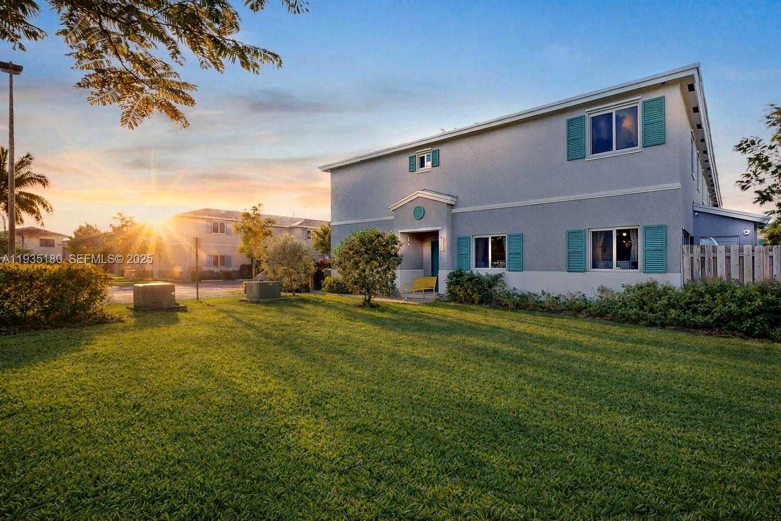 Small Image of 1240 NORTH WEST 3RD LN, Florida City Number 36