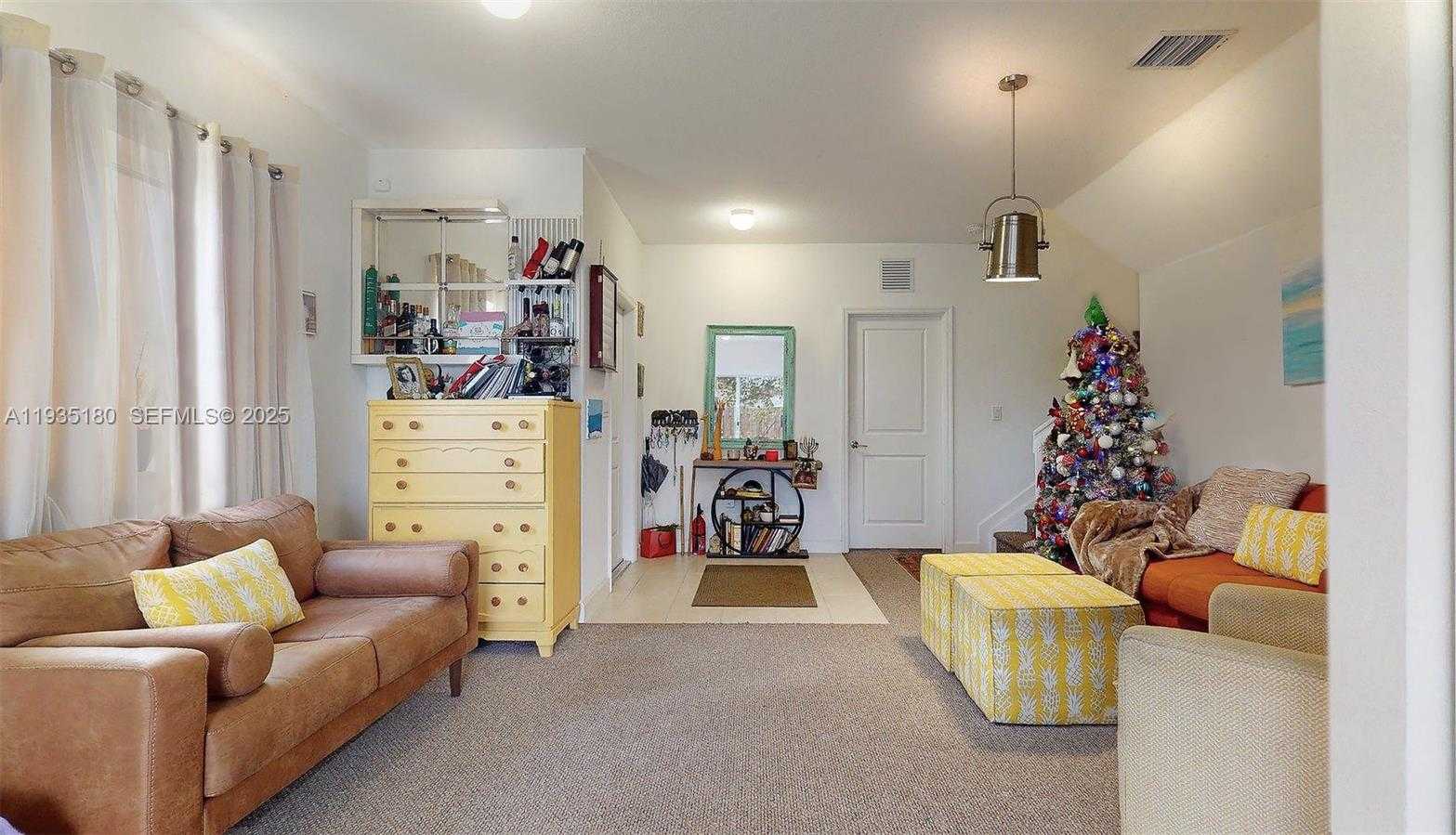 Small Image of 1240 NORTH WEST 3RD LN, Florida City Number 9