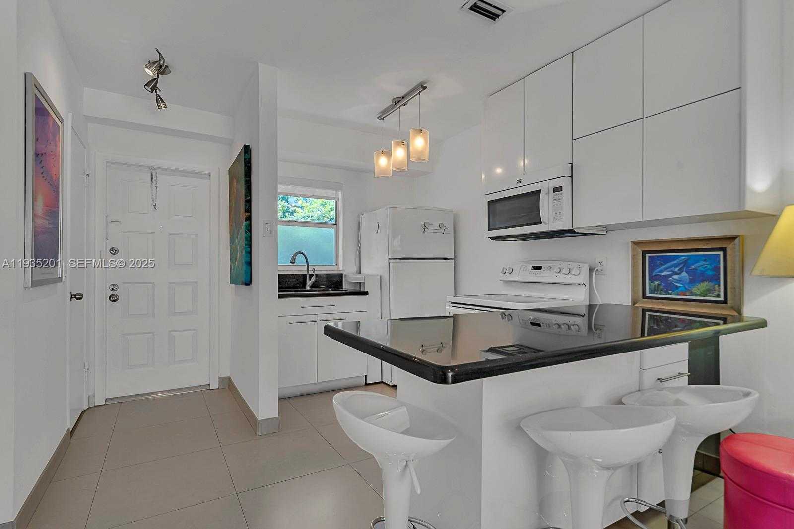 Small Image of 798 CRANDON BLVD #16-C, Key Biscayne Number 10