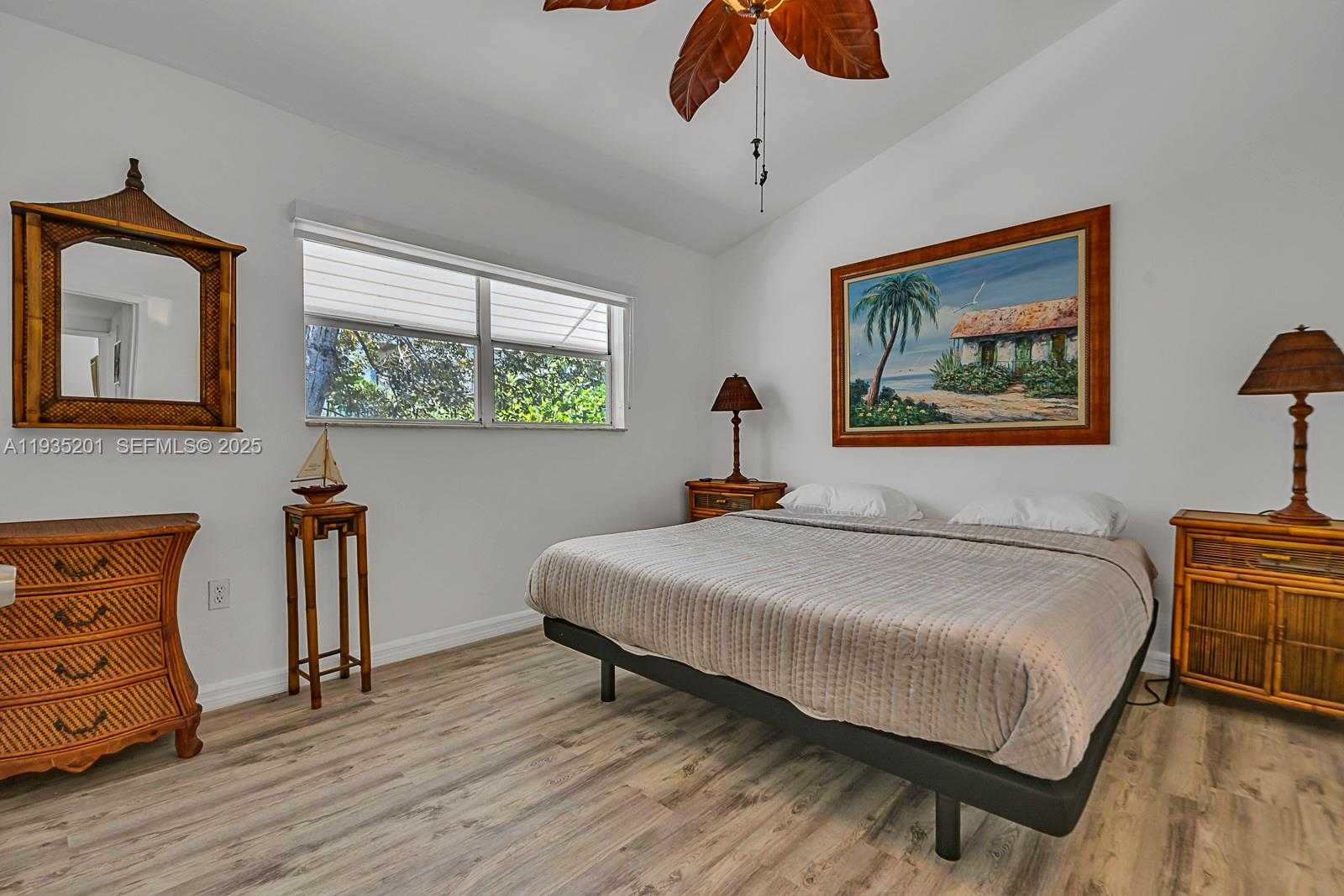 Small Image of 798 CRANDON BLVD #16-C, Key Biscayne Number 16