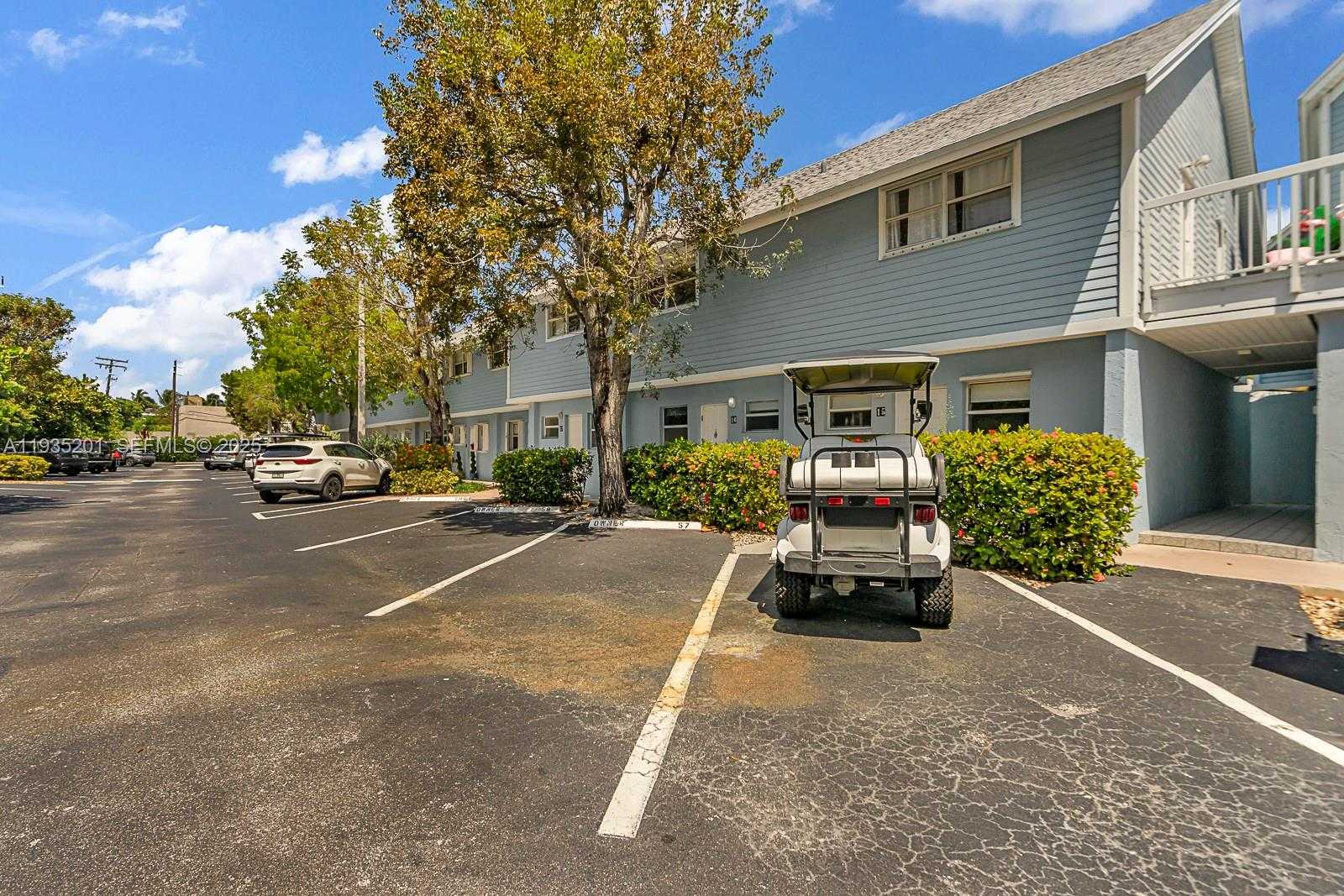 Small Image of 798 CRANDON BLVD #16-C, Key Biscayne Number 3