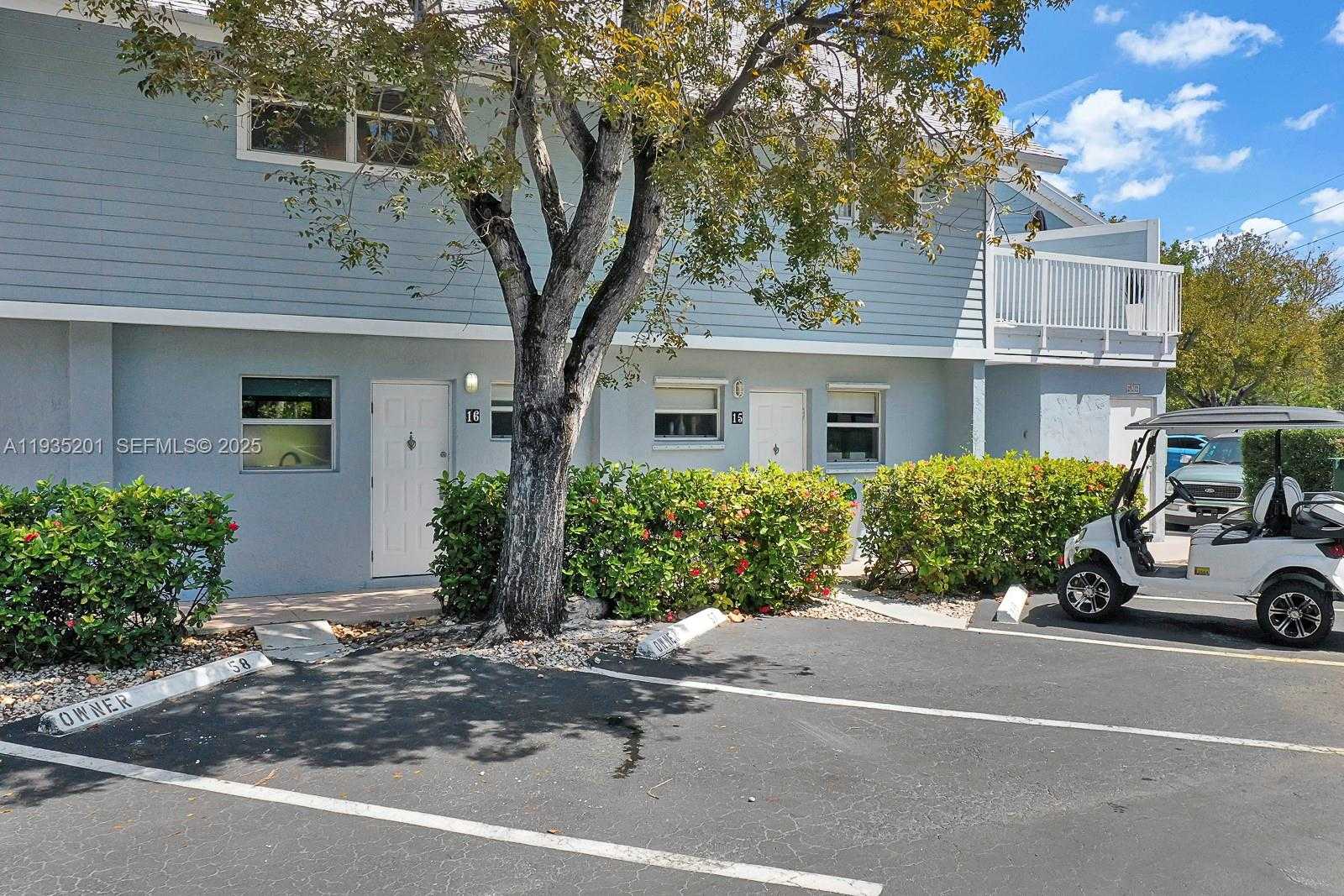 Small Image of 798 CRANDON BLVD #16-C, Key Biscayne Number 4