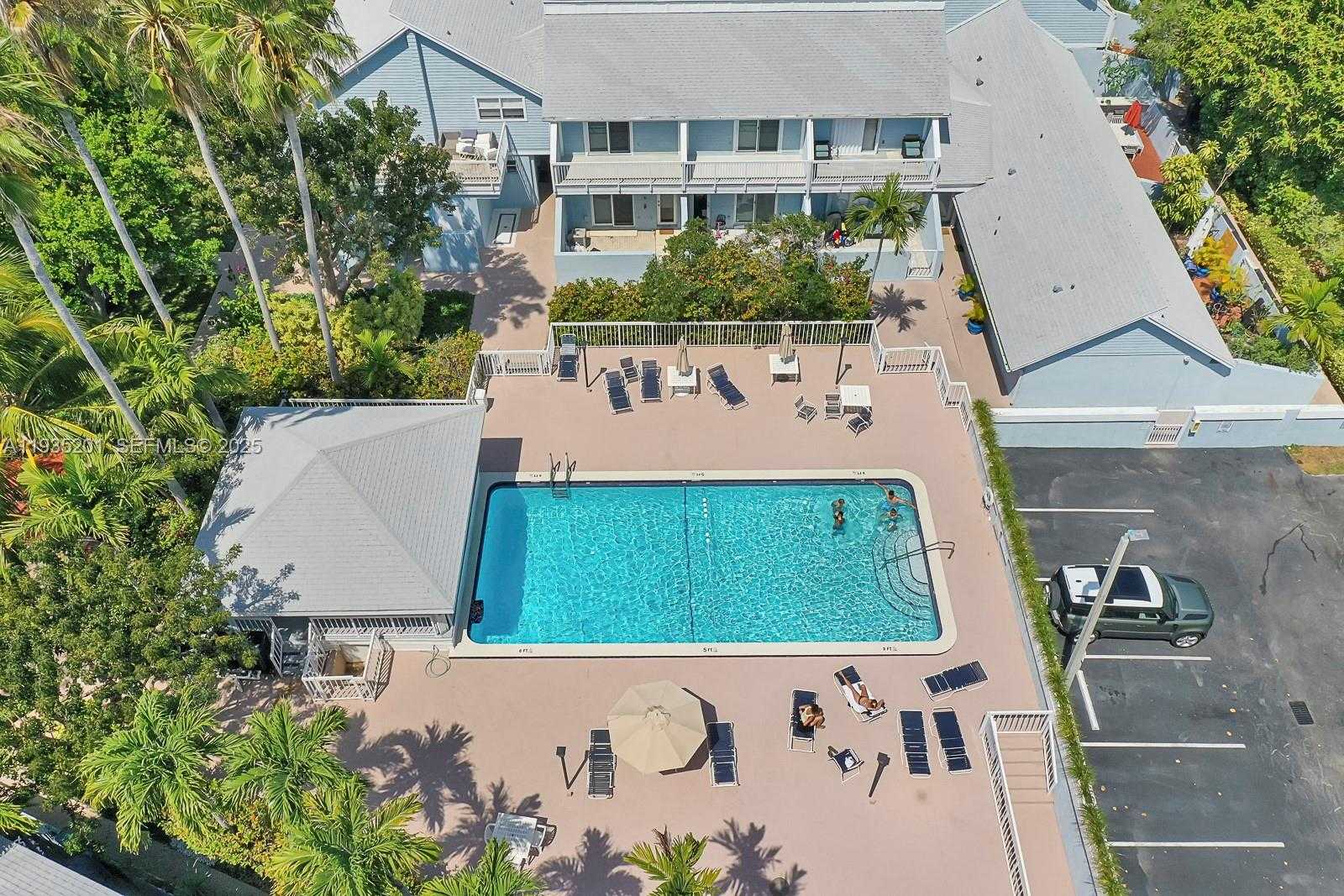 Small Image of 798 CRANDON BLVD #16-C, Key Biscayne Number 6