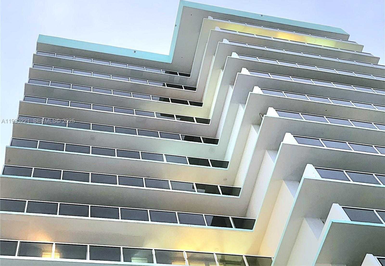 Small Image of 3725 SOUTH OCEAN DR #425, Hollywood Number 17