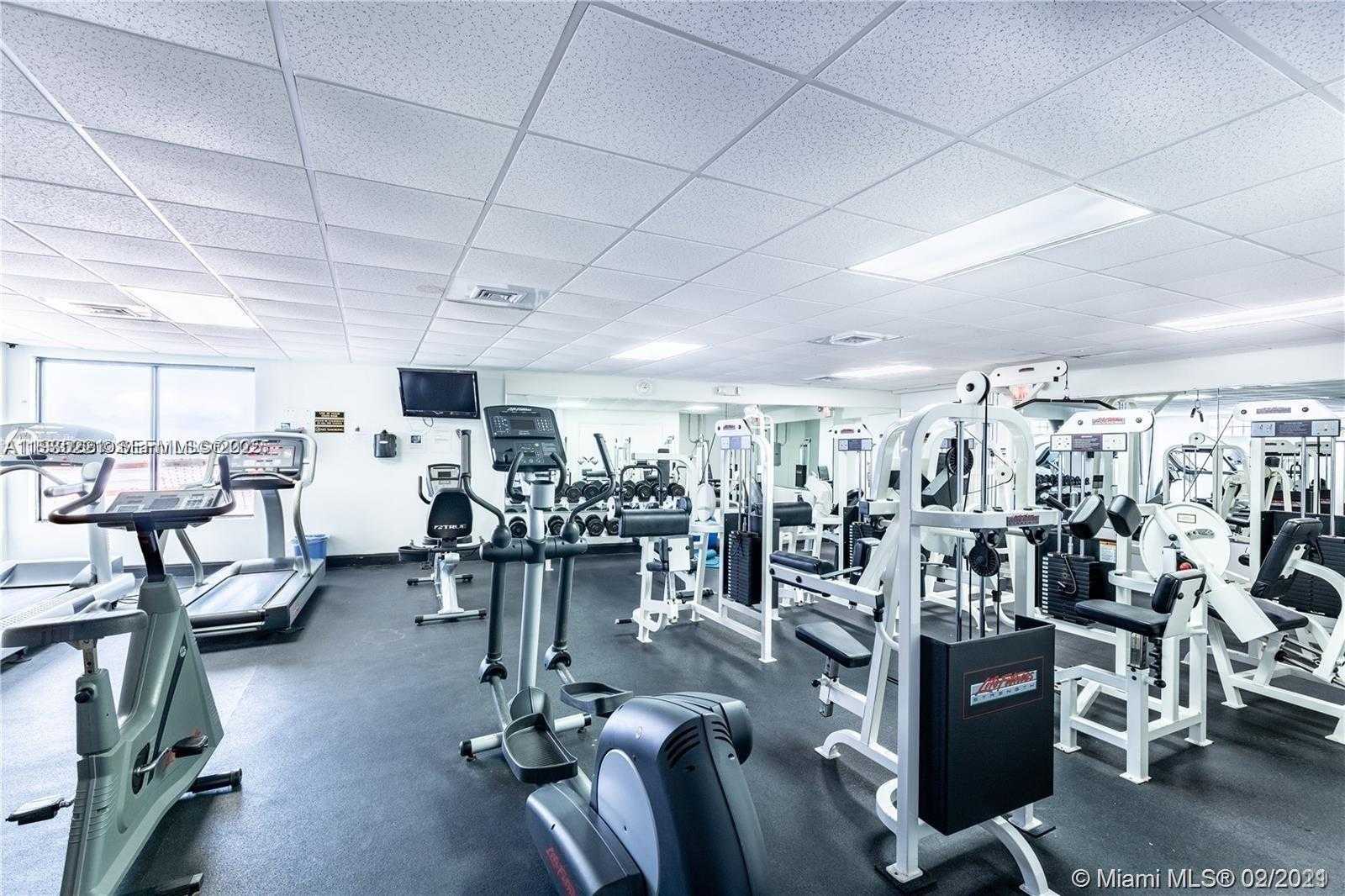 Small Image of 3725 SOUTH OCEAN DR #425, Hollywood Number 24