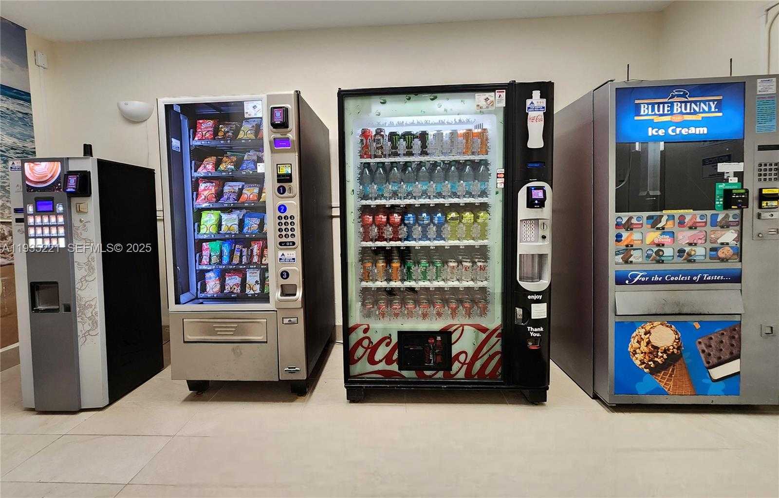 Small Image of 3725 SOUTH OCEAN DR #425, Hollywood Number 26