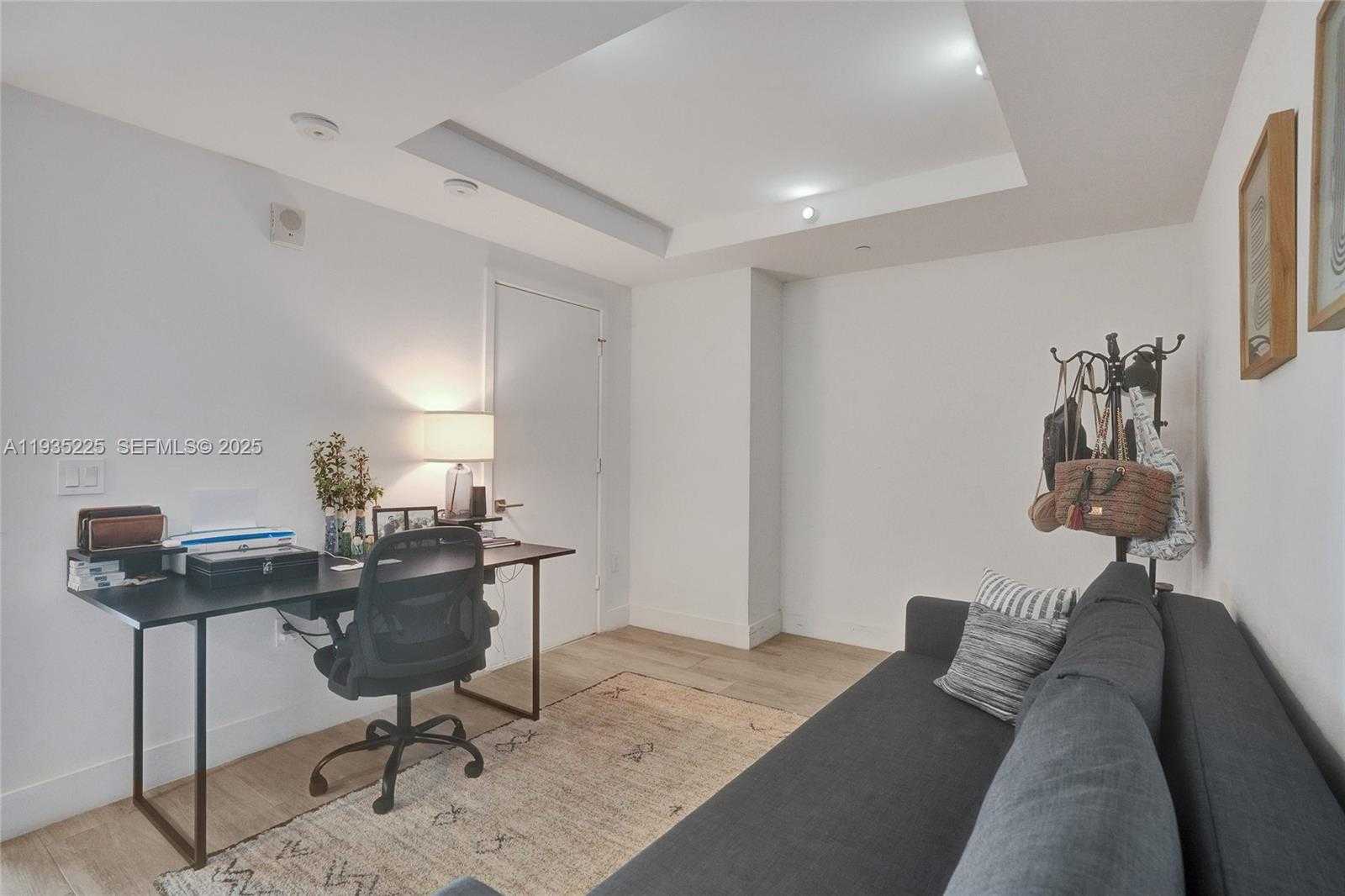 Small Image of 121 NORTH EAST 34TH ST #902, Miami Number 15