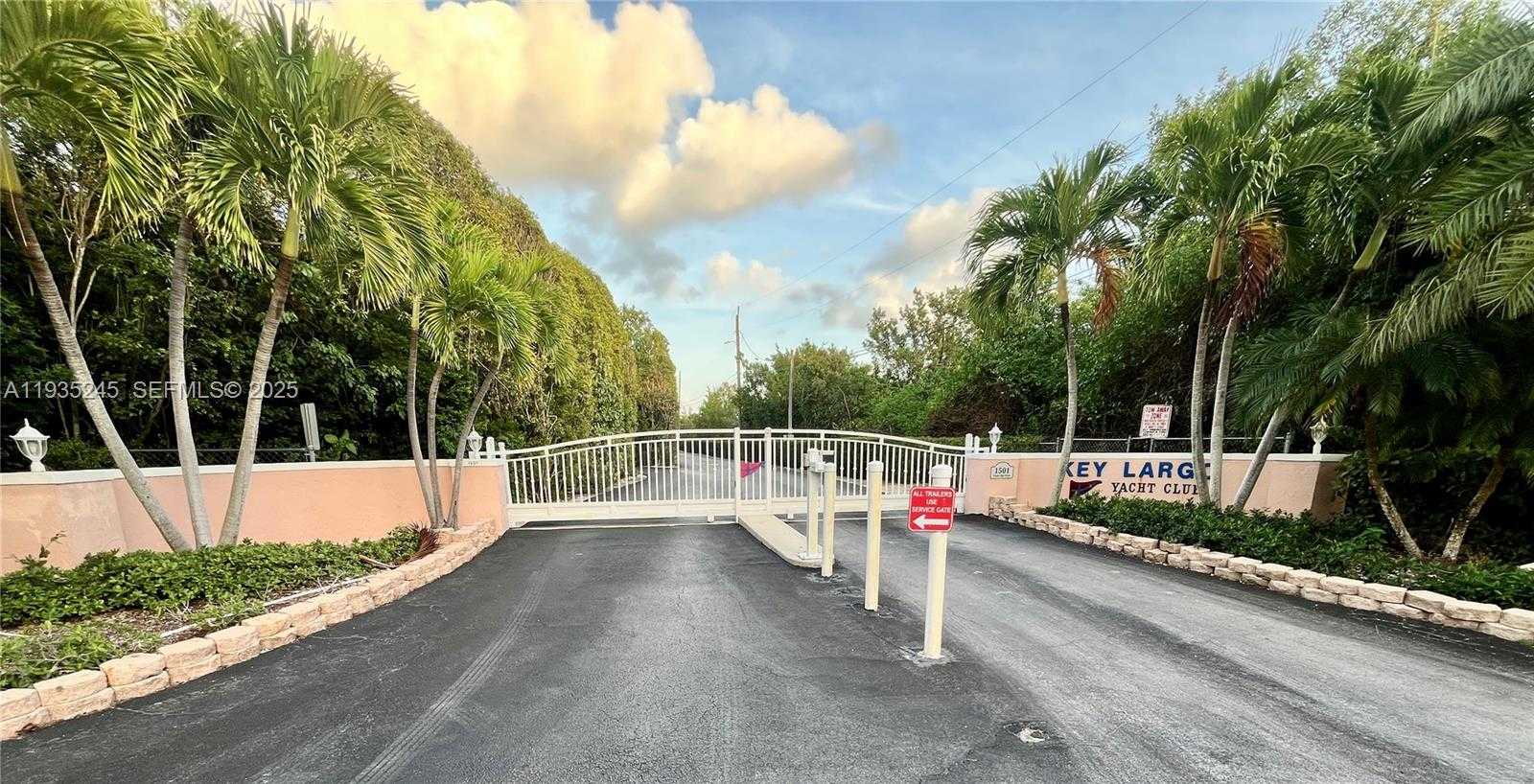 Small Image of 1501 OCEAN BAY DR #B7, Key Largo Number 19