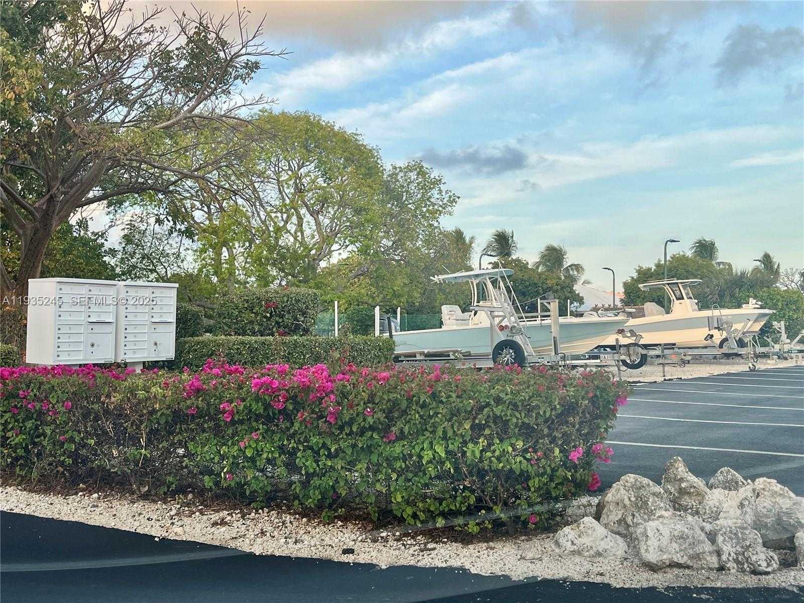 Small Image of 1501 OCEAN BAY DR #B7, Key Largo Number 20