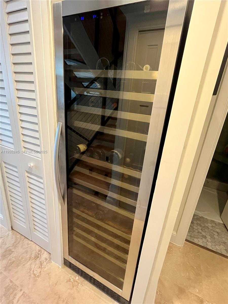 Small Image of 1501 OCEAN BAY DR #B7, Key Largo Number 43