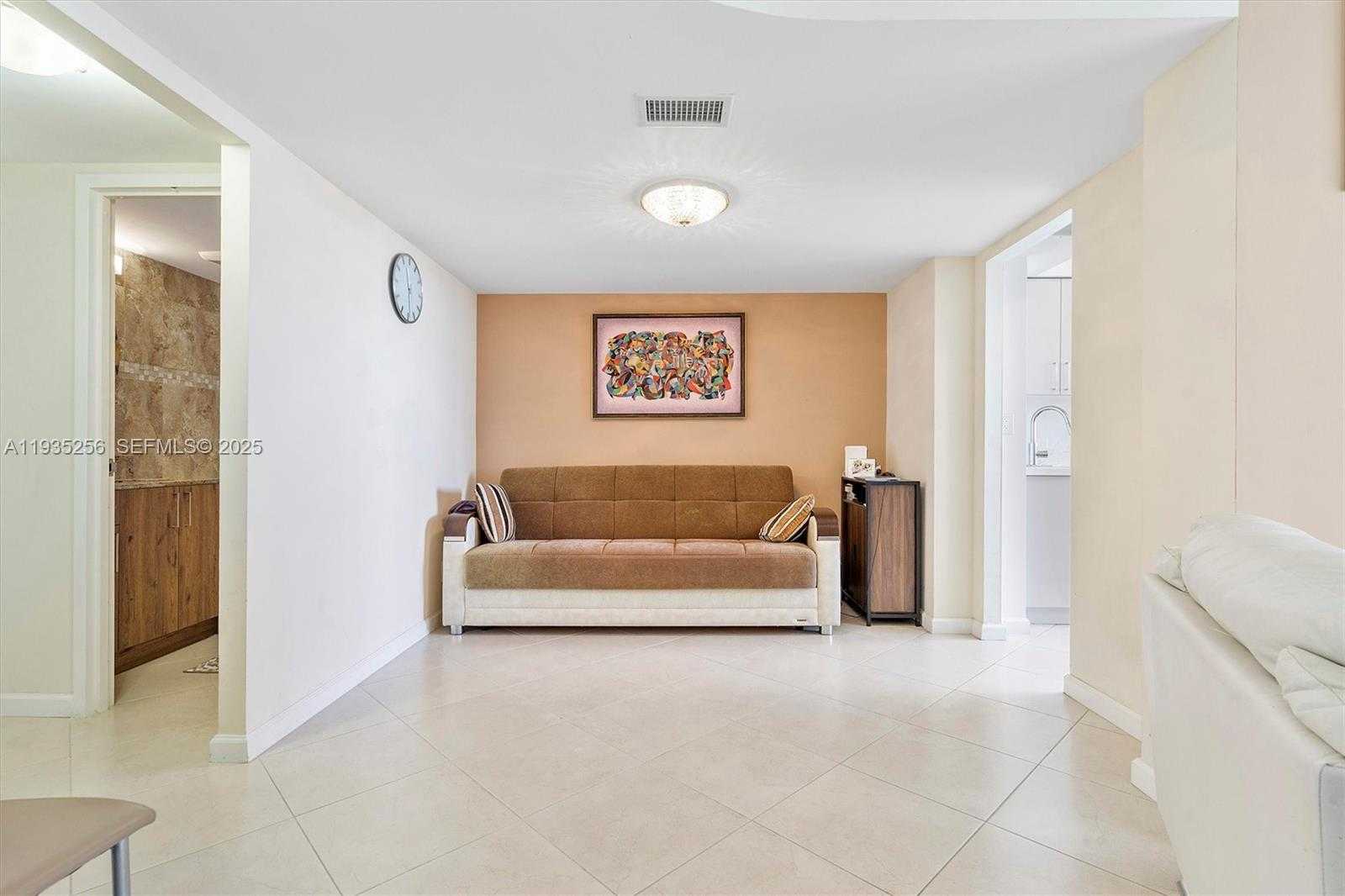 Small Image of 100 GOLDEN ISLES DR #1201, Hallandale Beach Number 5