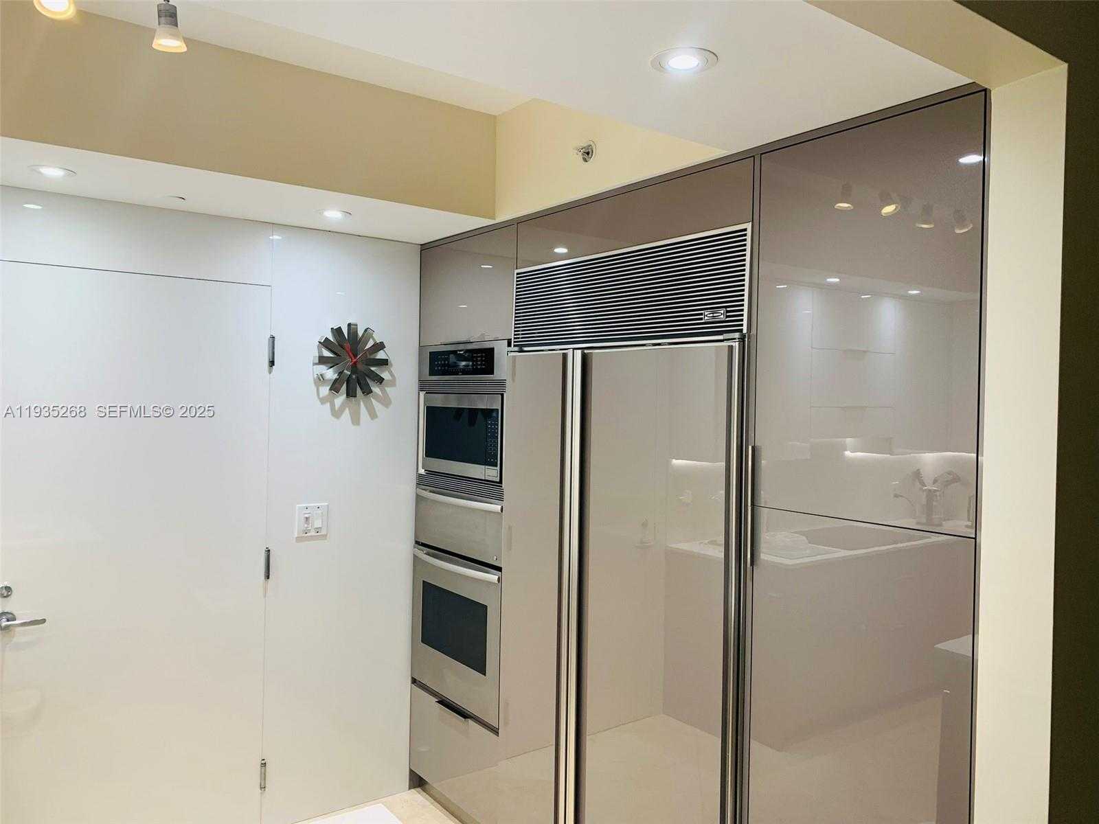 Small Image of 3101 SOUTH OCEAN DR #606, Hollywood Number 9