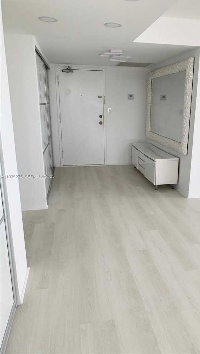 Small Image of 301 174TH ST #1818, Sunny Isles Beach Number 2