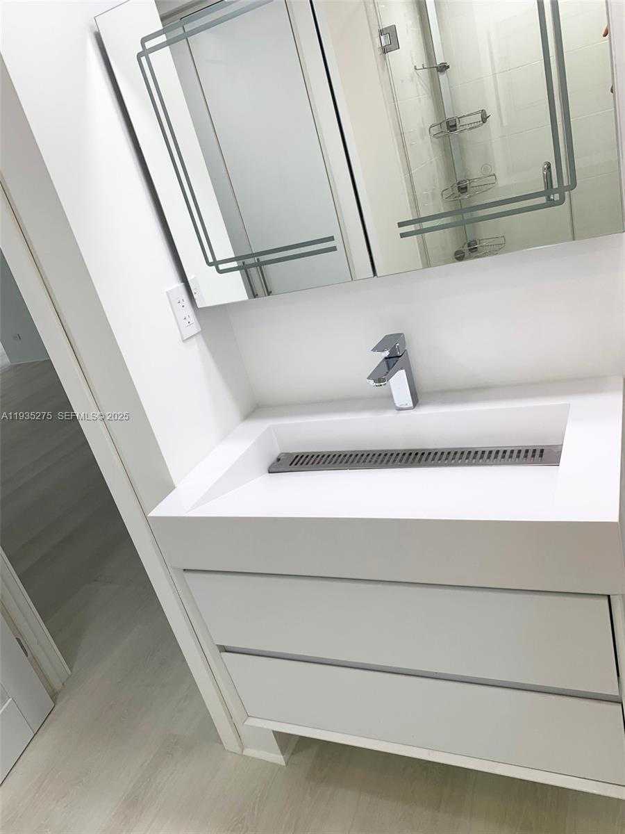 Small Image of 301 174TH ST #1818, Sunny Isles Beach Number 20