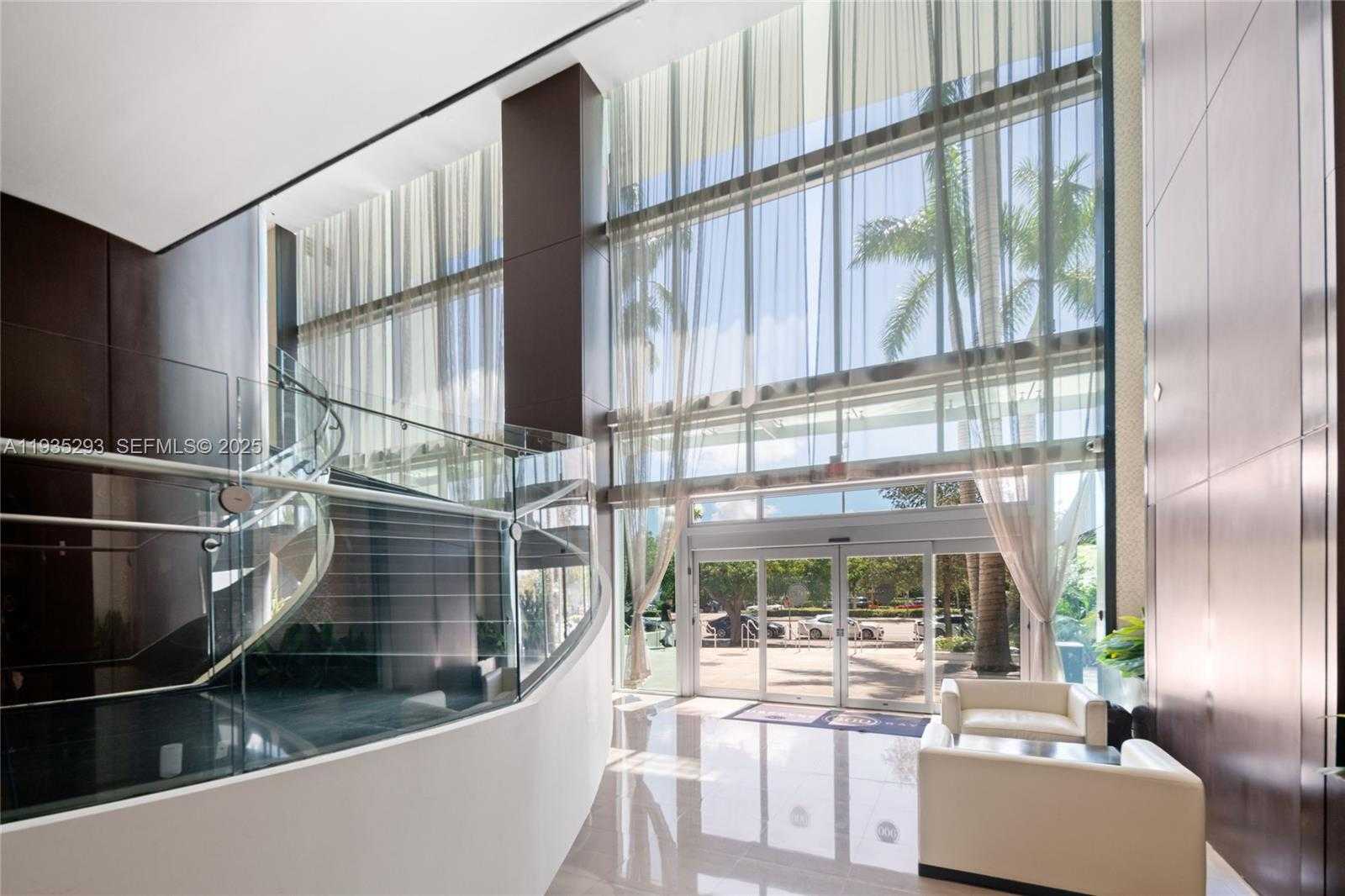 Small Image of 900 BISCAYNE BLVD #2106, Miami Number 31