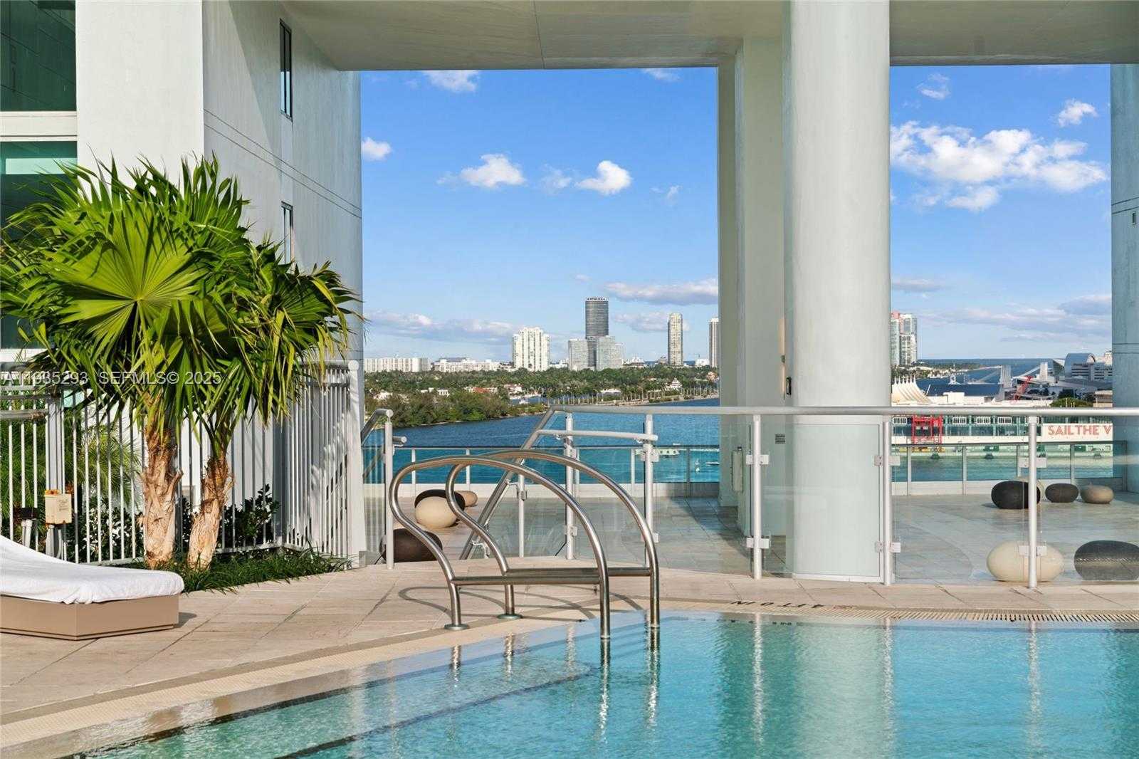 Small Image of 900 BISCAYNE BLVD #2106, Miami Number 37