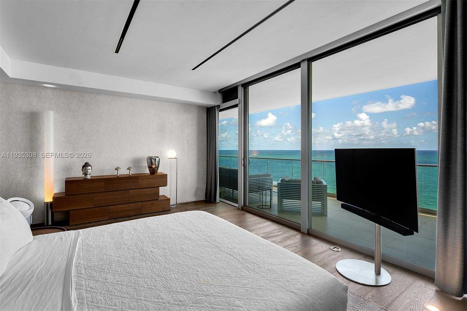 Small Image of 10203 COLLINS AVE #1403, Bal Harbour Number 18