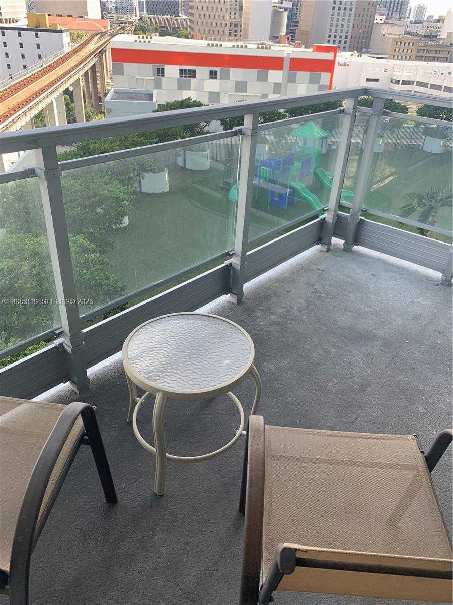 Small Image of 90 SOUTH WEST 3RD ST #1211, Miami Number 11