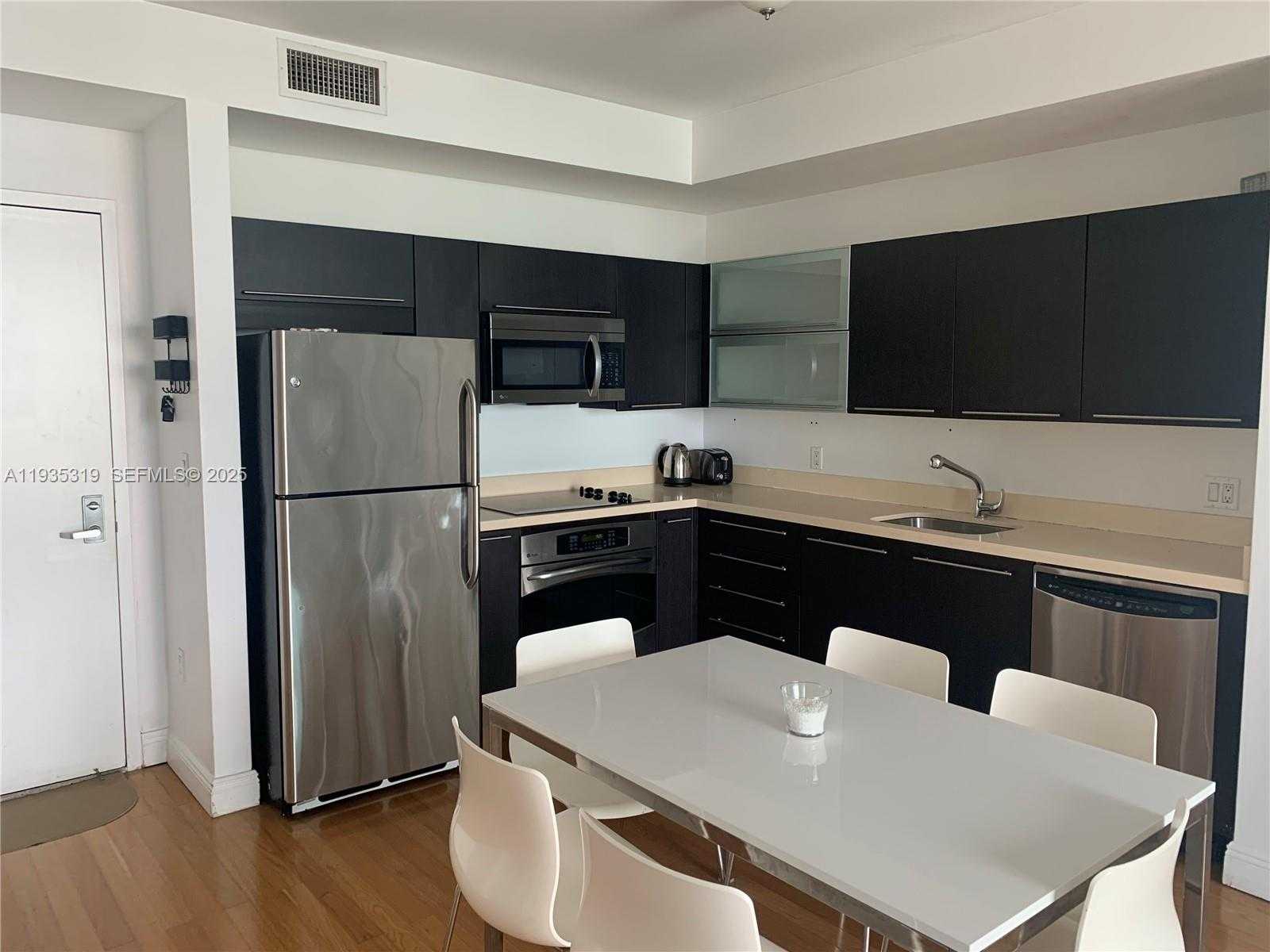 Small Image of 90 SOUTH WEST 3RD ST #1211, Miami Number 7