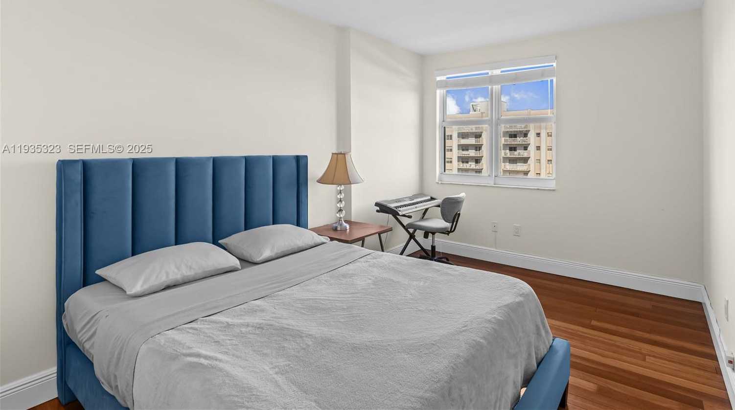 Small Image of 50 MENORES AVE #522, Coral Gables Number 6