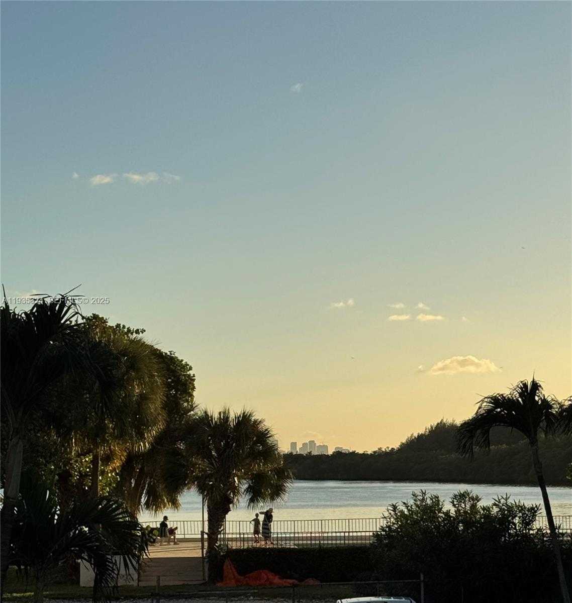 Small Image of 300 BAYVIEW DR #509, Sunny Isles Beach Number 33