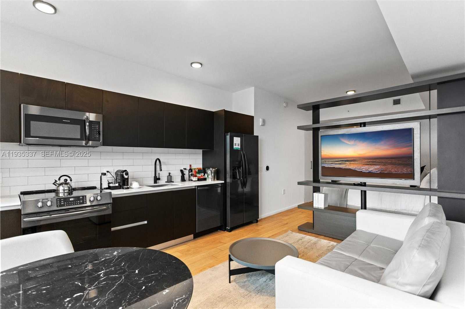 Small Image of 398 NORTH EAST 5TH ST #3102, Miami Number 10