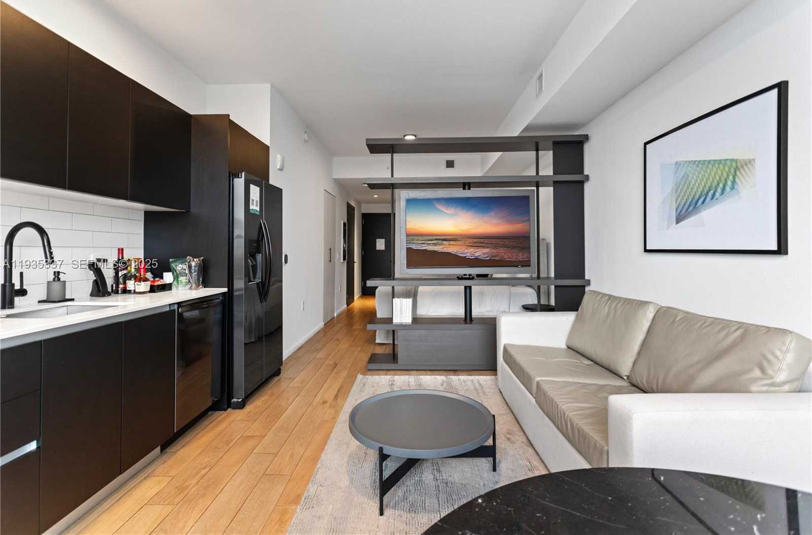 Small Image of 398 NORTH EAST 5TH ST #3102, Miami Number 7