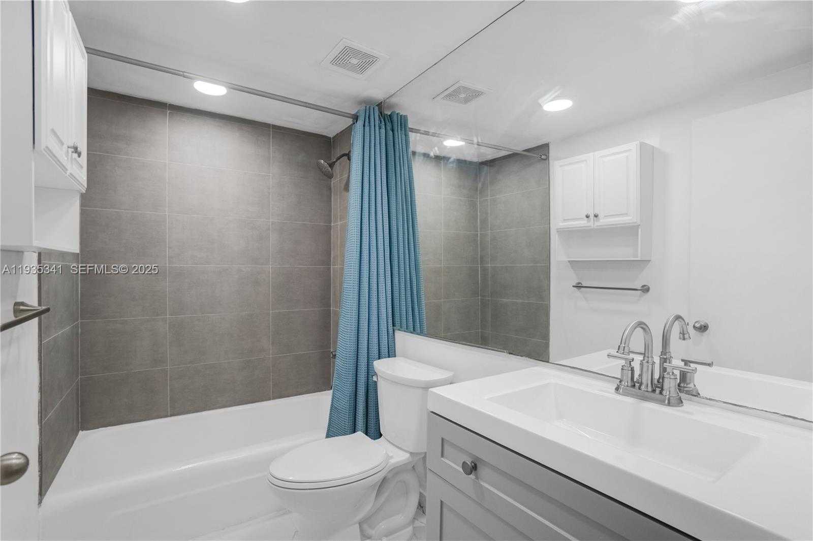 Small Image of 10350 WEST BAY HARBOR DR #2L, Bay Harbor Islands Number 5