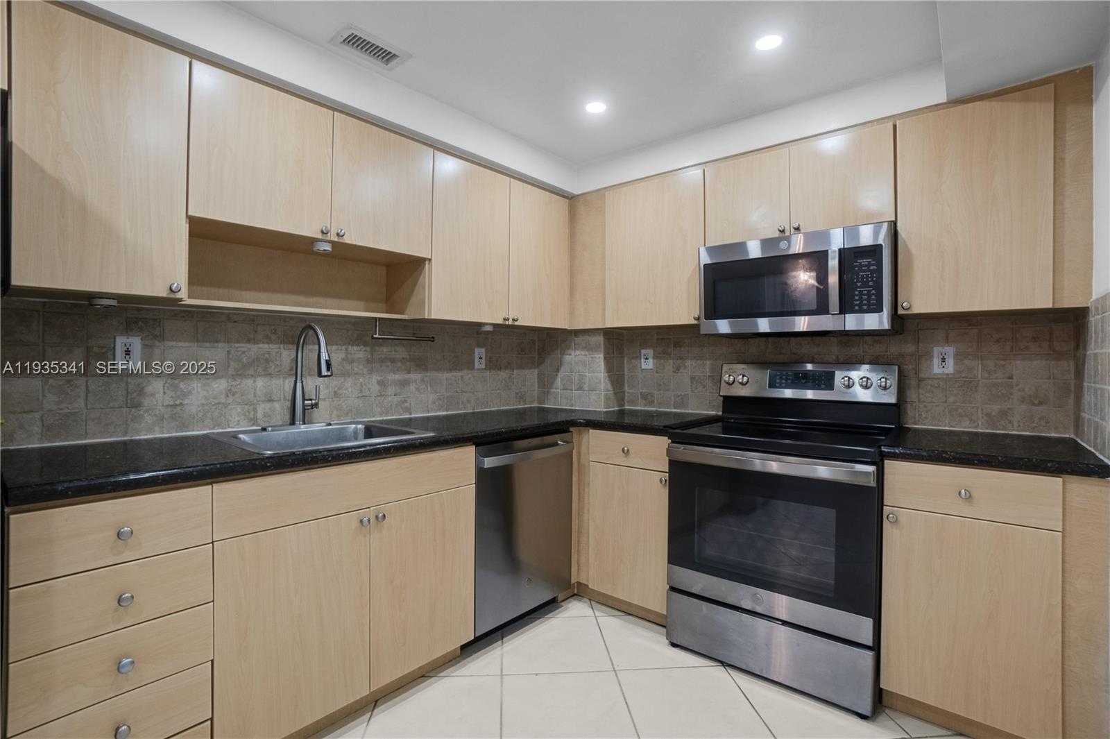 Small Image of 10350 WEST BAY HARBOR DR #2L, Bay Harbor Islands Number 7