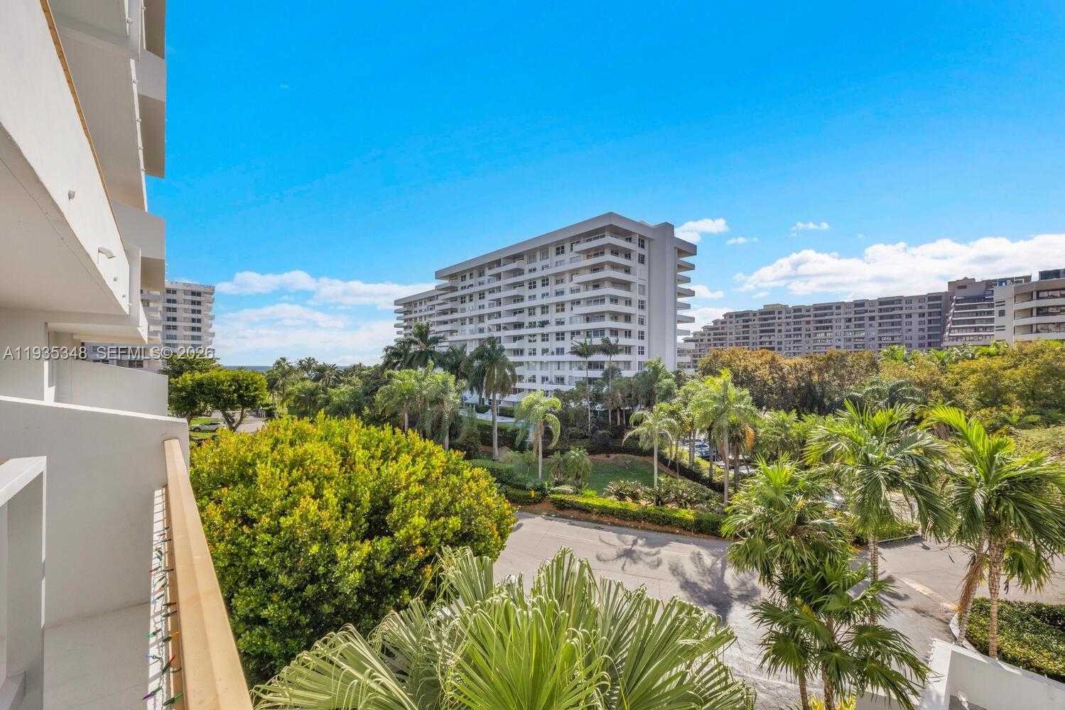 Small Image of 155 OCEAN LANE DR #413, Key Biscayne Number 17