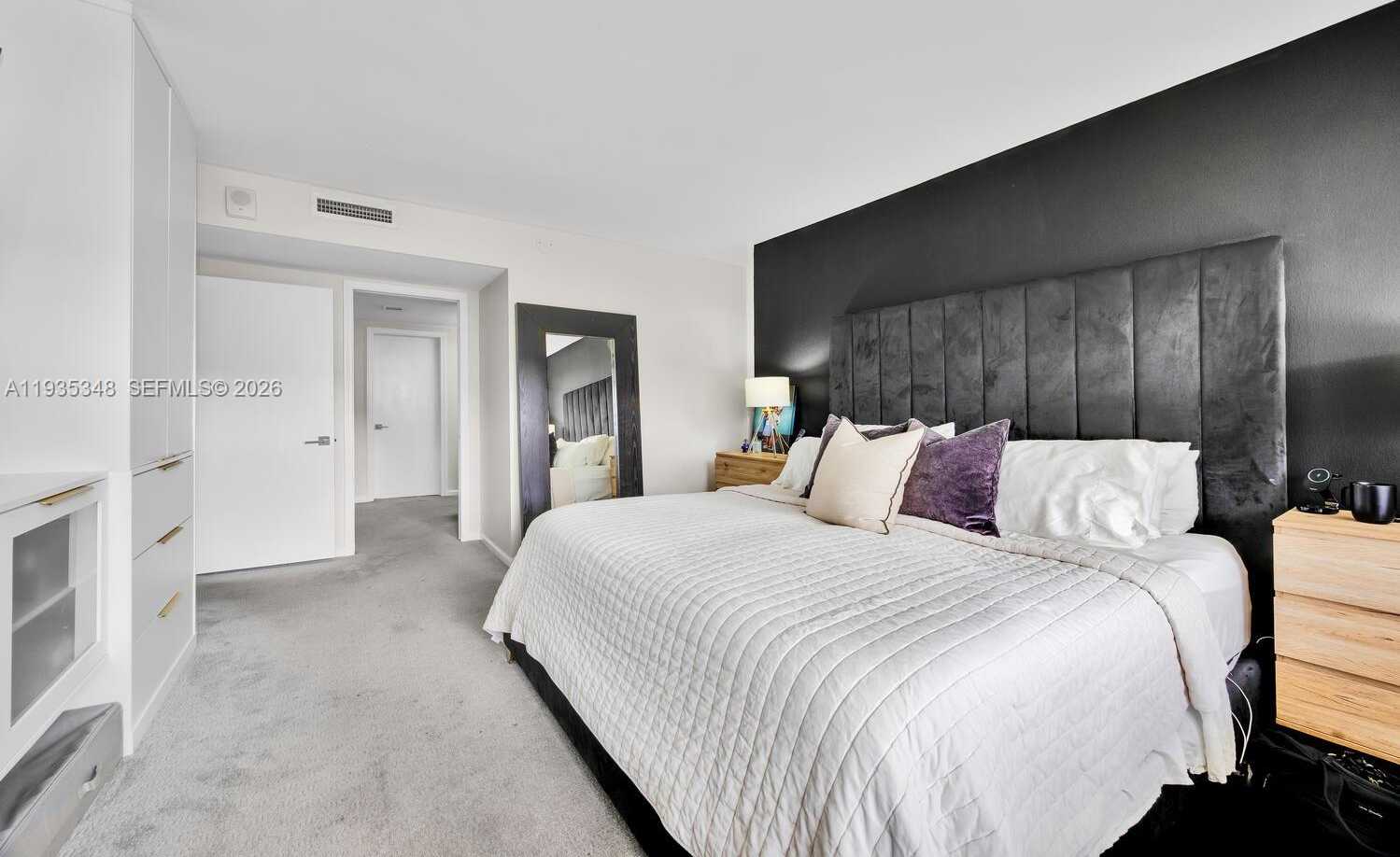 Small Image of 155 OCEAN LANE DR #413, Key Biscayne Number 21