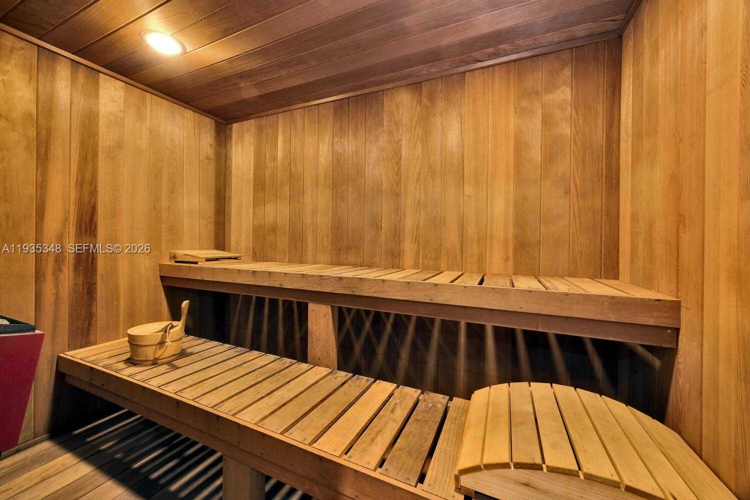 Small Image of 155 OCEAN LANE DR #413, Key Biscayne Number 34