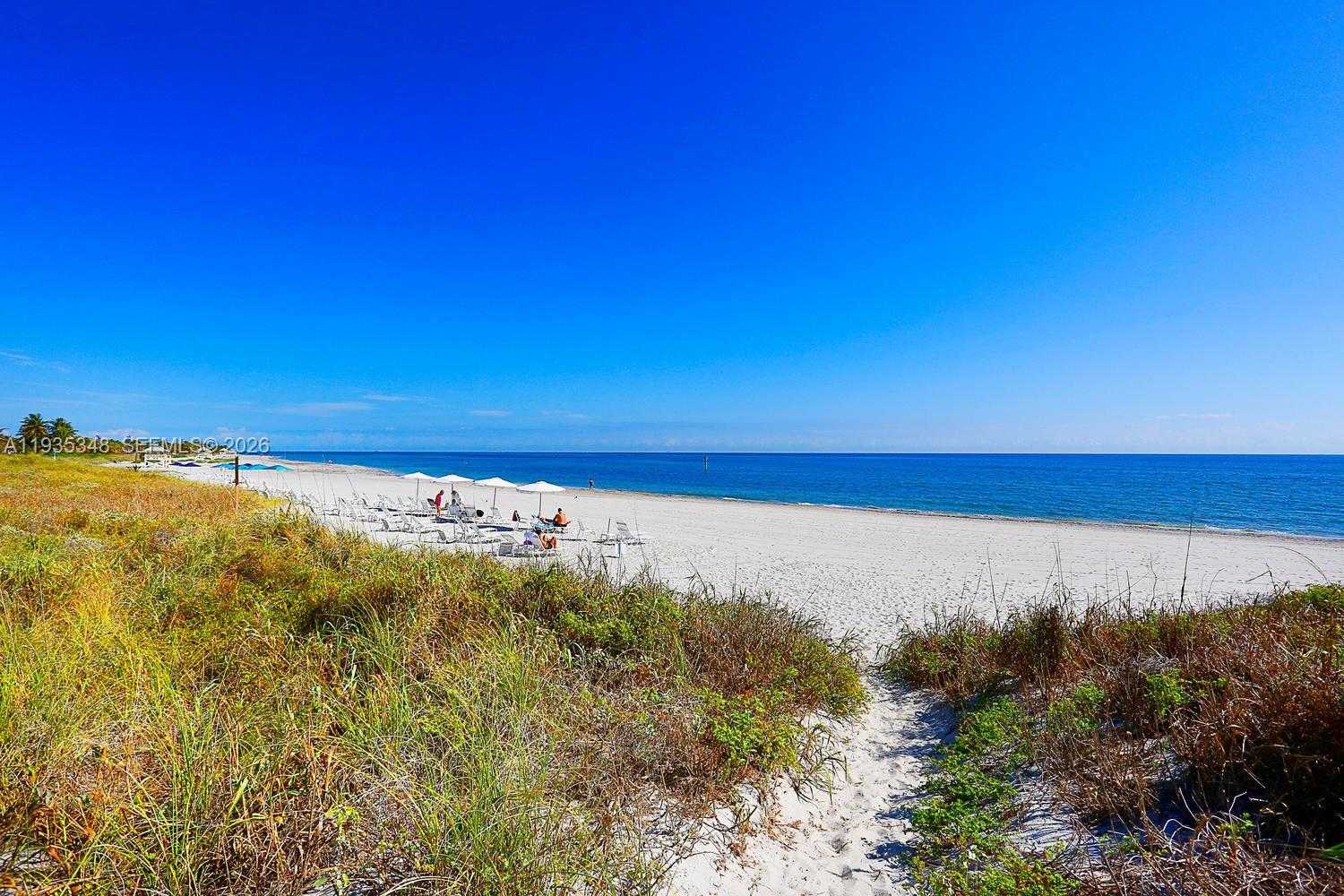 Small Image of 155 OCEAN LANE DR #413, Key Biscayne Number 35