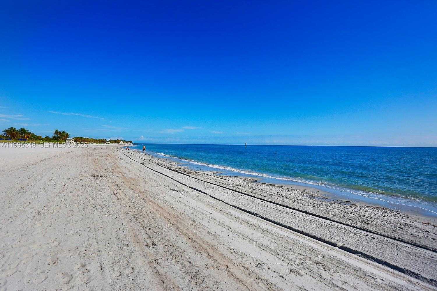 Small Image of 155 OCEAN LANE DR #413, Key Biscayne Number 36