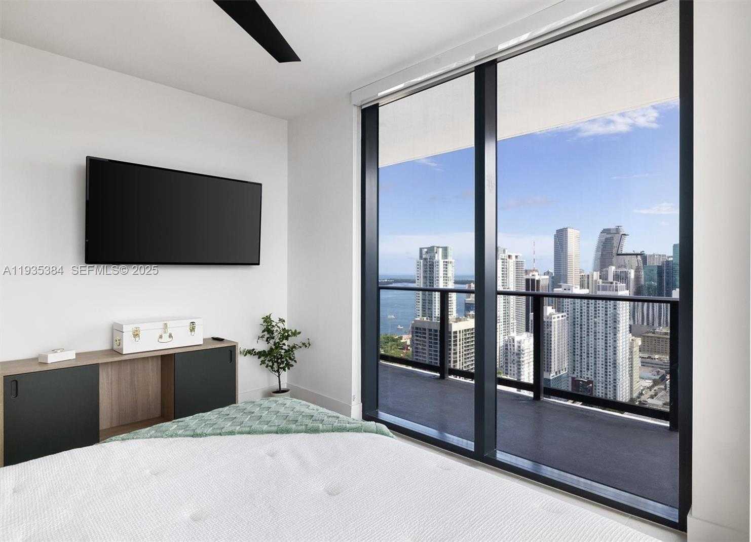 Small Image of 159 NORTH EAST 6TH ST #4305, Miami Number 12