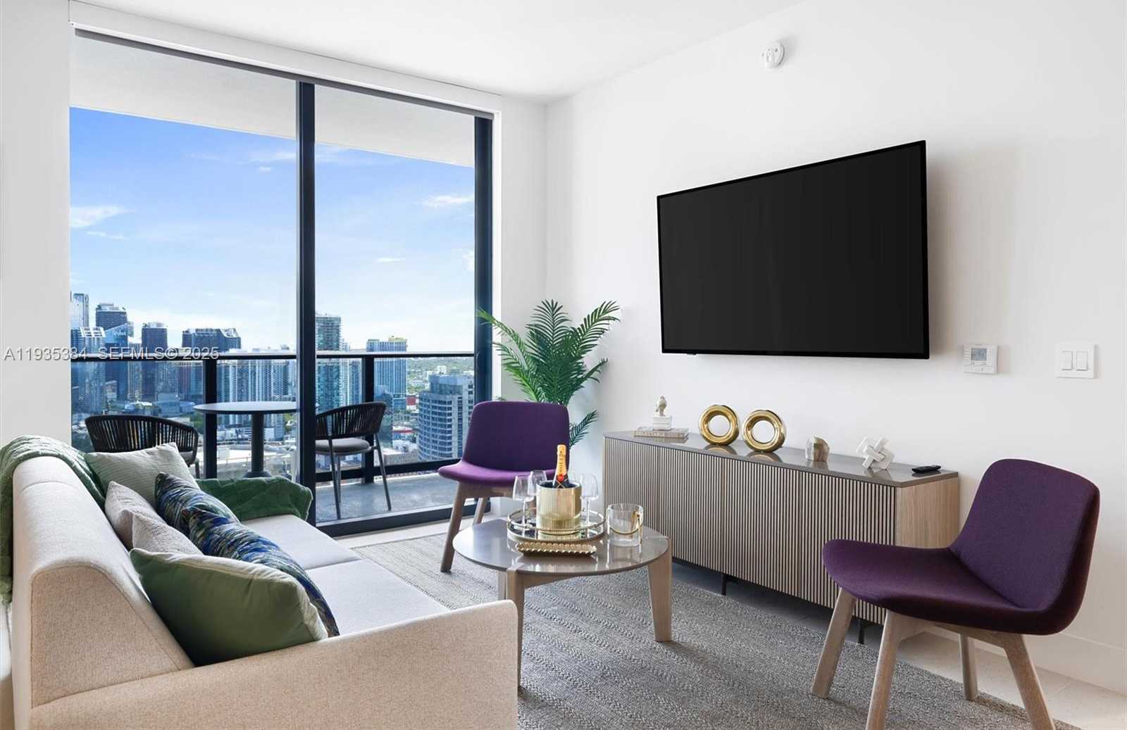 Small Image of 159 NORTH EAST 6TH ST #4305, Miami Number 2