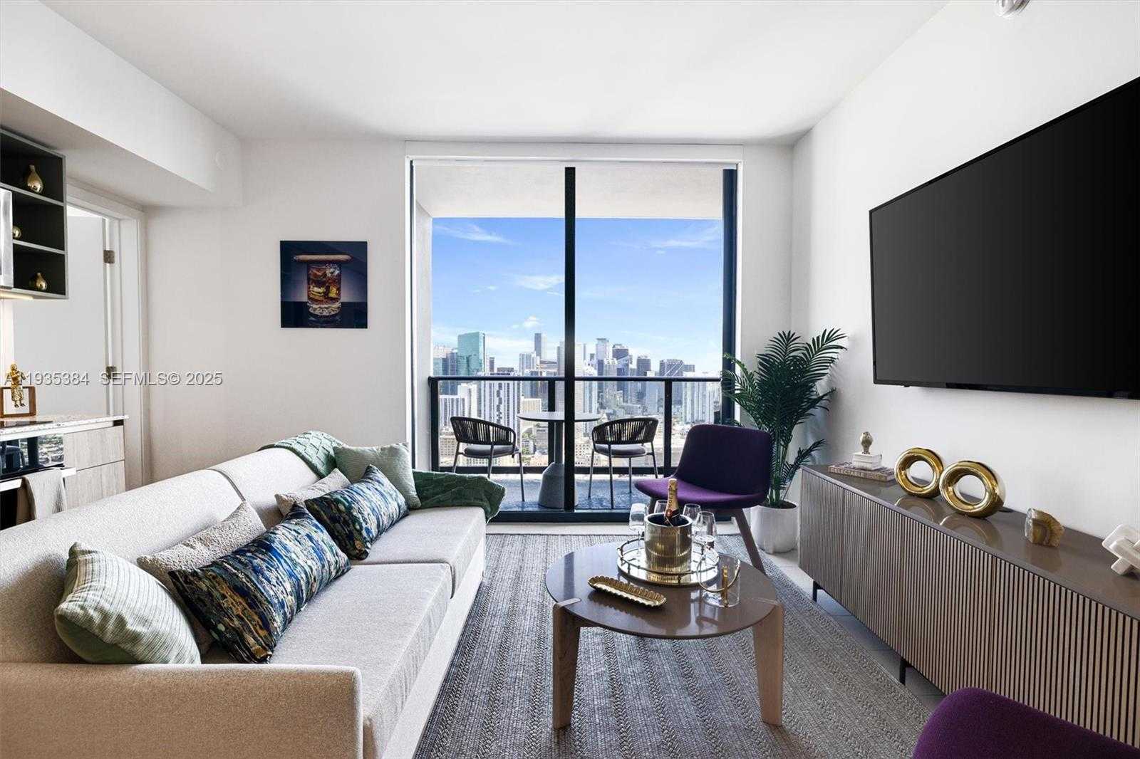 Small Image of 159 NORTH EAST 6TH ST #4305, Miami Number 3