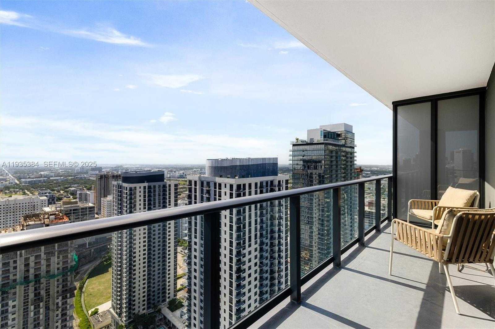 Small Image of 159 NORTH EAST 6TH ST #4305, Miami Number 9