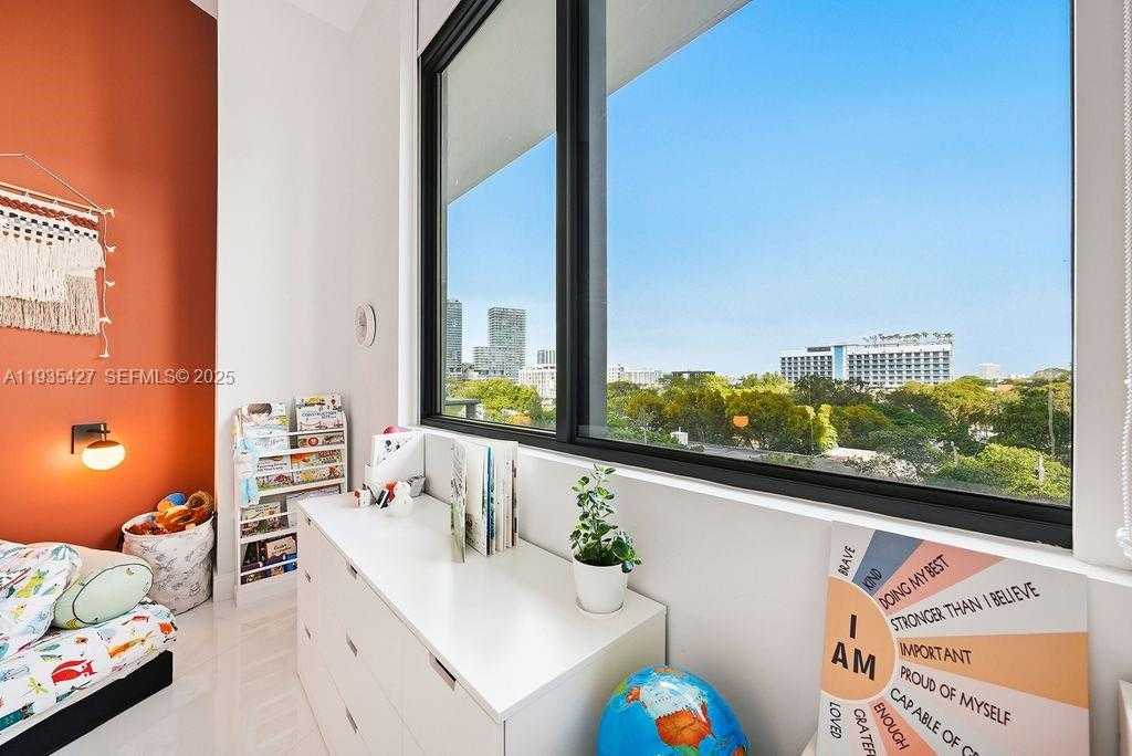 Small Image of 501 NORTH EAST 31ST ST #401, Miami Number 18