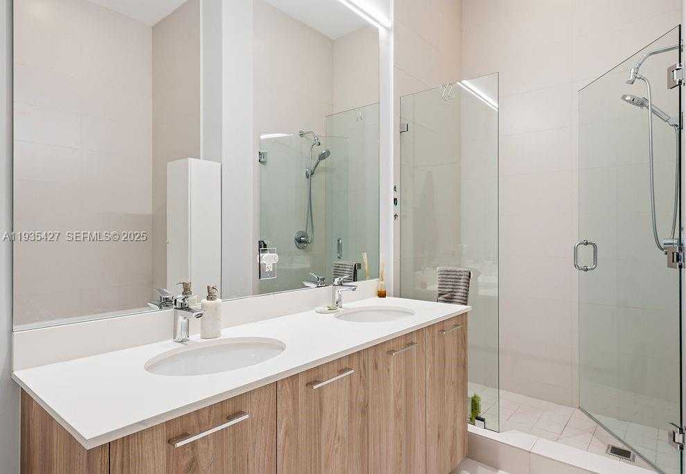 Small Image of 501 NORTH EAST 31ST ST #401, Miami Number 19