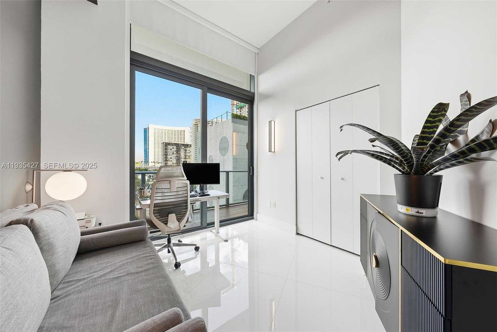 Small Image of 501 NORTH EAST 31ST ST #401, Miami Number 20