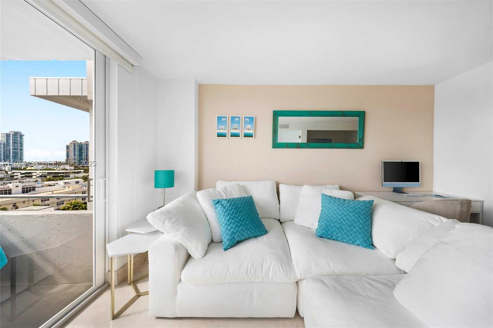 Small Image of 465 OCEAN DR #1008, Miami Beach Number 15