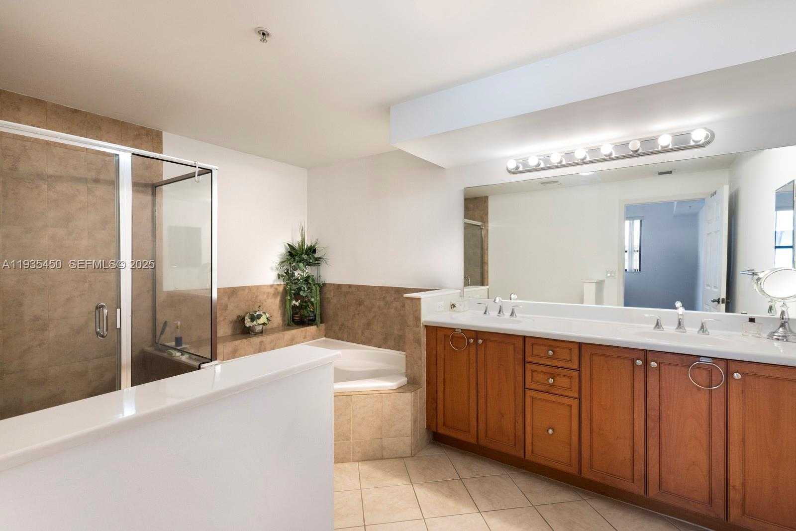 Small Image of 8395 SOUTH WEST 73RD AVE #521, Miami Number 14