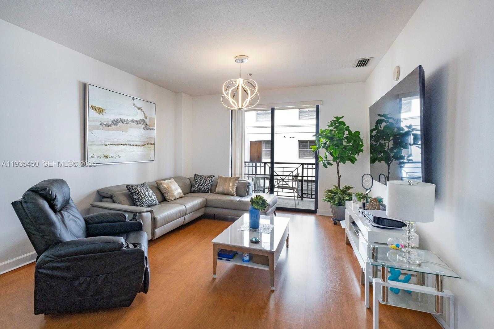 Small Image of 8395 SOUTH WEST 73RD AVE #521, Miami Number 3