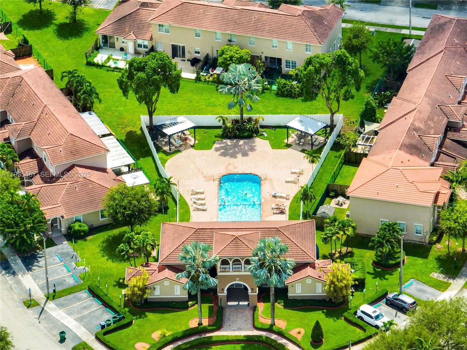 Small Image of 27345 SOUTH WEST 138TH CT, Homestead Number 74