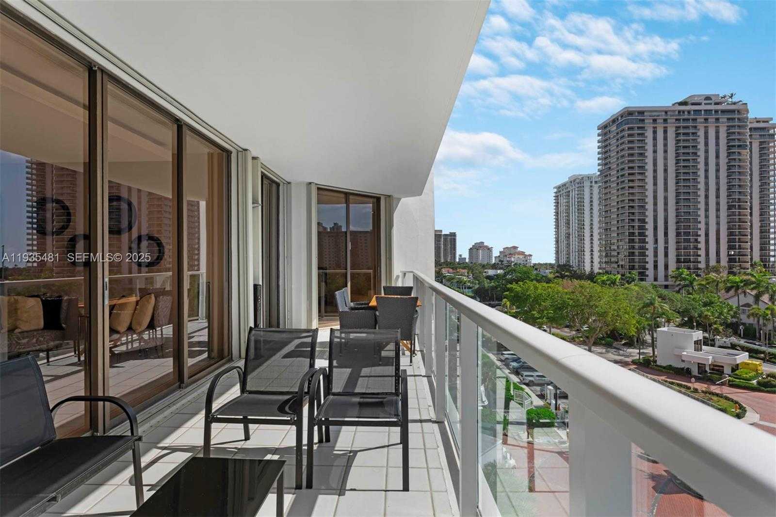 Small Image of 19500 TURNBERRY WAY #5F + CABANA, Aventura Number 10