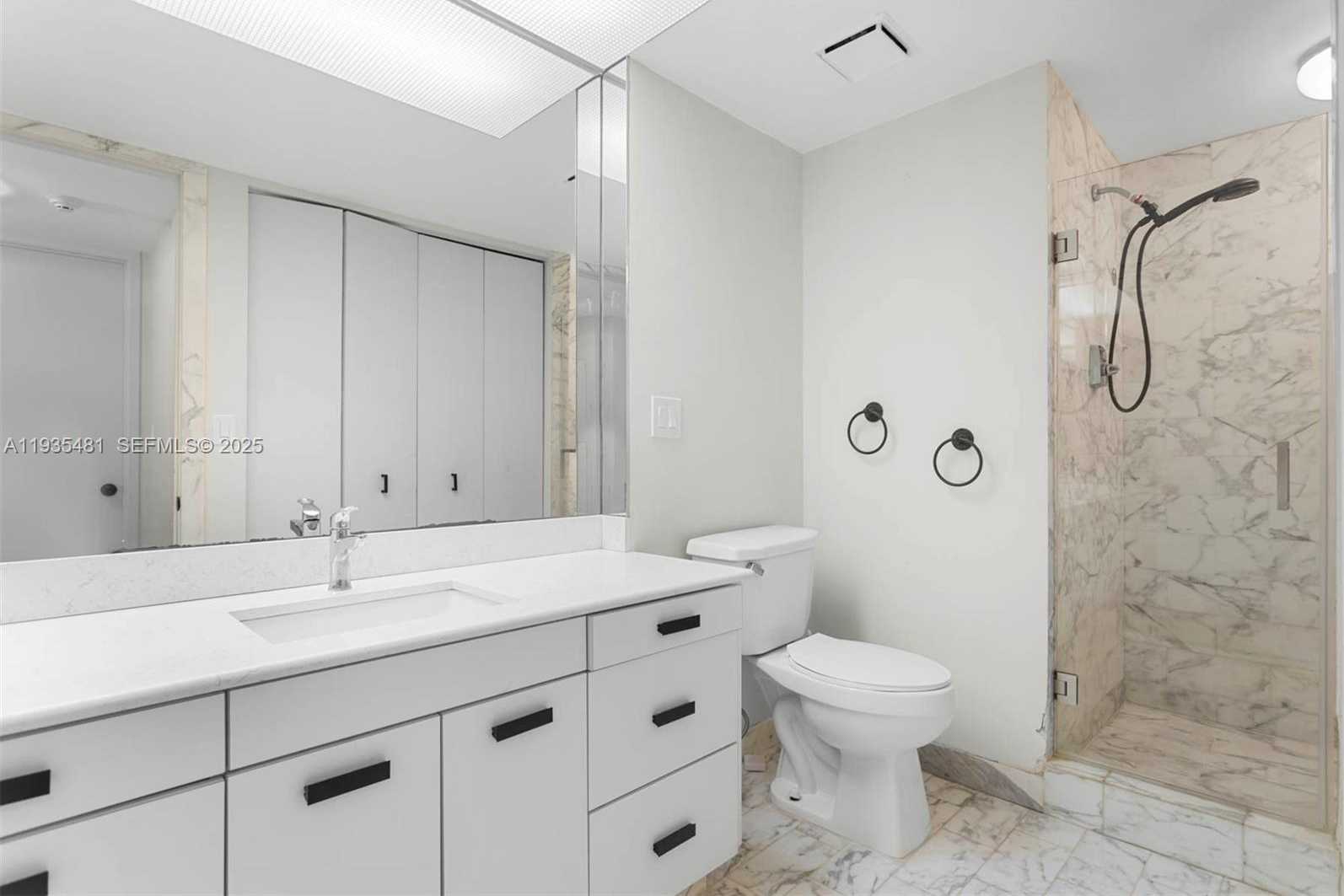 Small Image of 19500 TURNBERRY WAY #5F + CABANA, Aventura Number 24